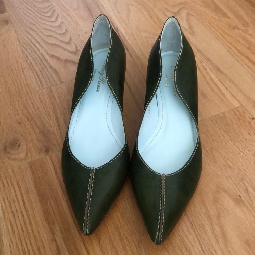 Tracy Reese green pumps, kitten heel, size 37 1/2